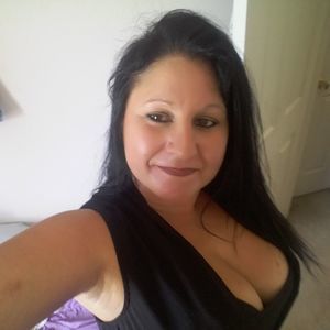 Meet your Posher, Leanne